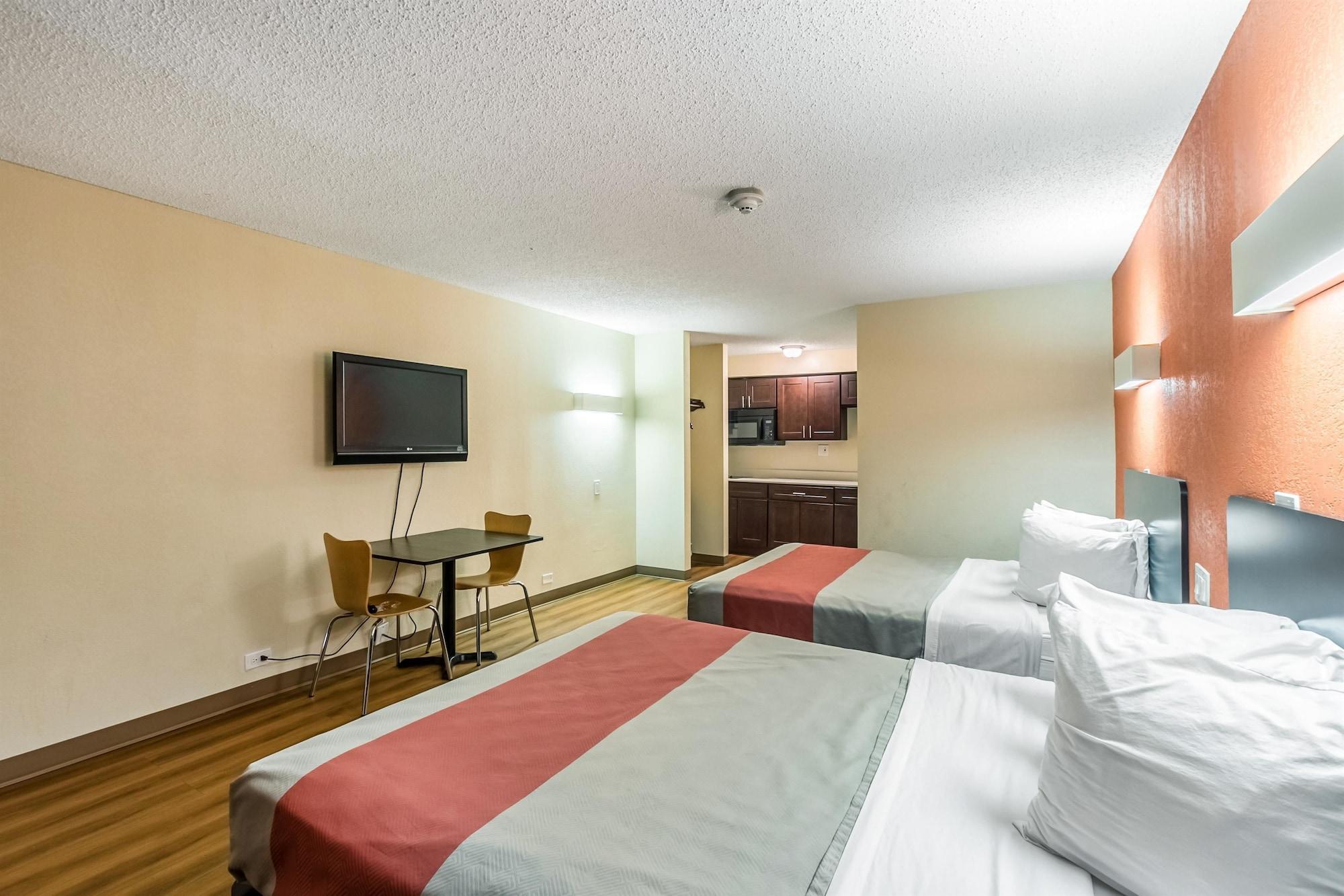 Motel 6 New Brunswick Bagian luar foto