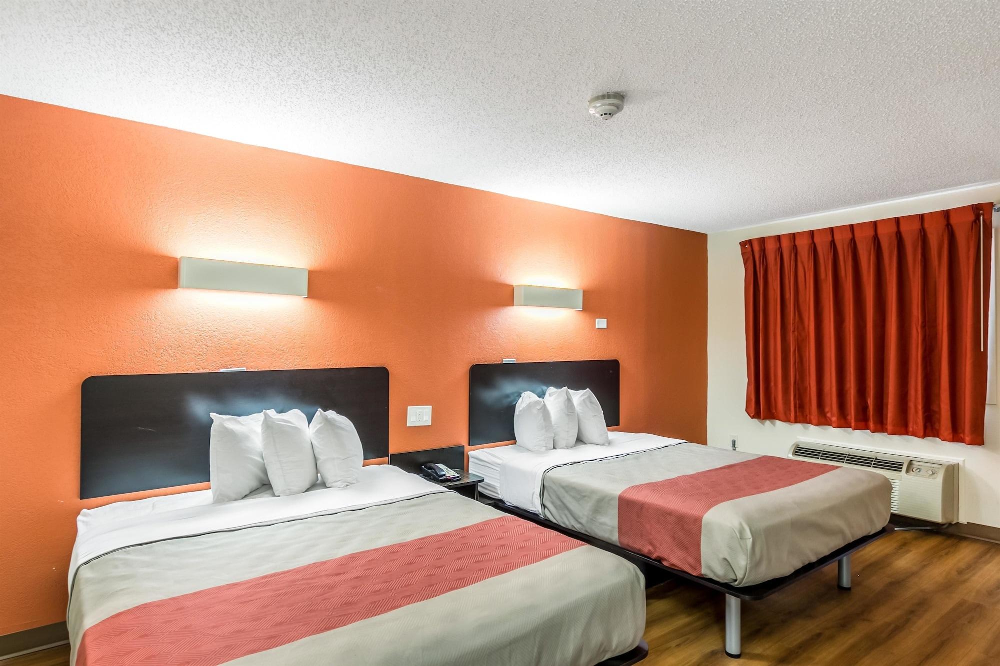 Motel 6 New Brunswick Bagian luar foto